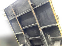 いすゞエルフ深ダンプ（土砂禁ダンプ）小型（2t・3t）[写真12]