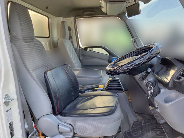 日野デュトロ冷凍車（冷蔵車）小型（2t・3t）[写真29]