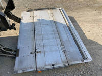 日野デュトロ冷凍車（冷蔵車）小型（2t・3t）[写真09]