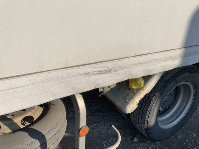 日野デュトロ冷凍車（冷蔵車）小型（2t・3t）[写真13]