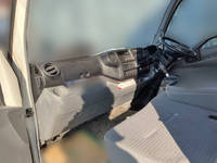 日野デュトロ冷凍車（冷蔵車）小型（2t・3t）[写真25]