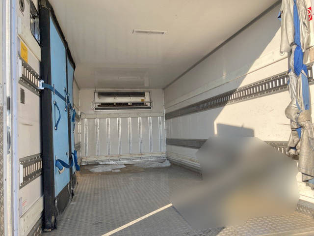 日野デュトロ冷凍車（冷蔵車）小型（2t・3t）[写真05]