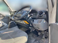 日野デュトロ冷凍車（冷蔵車）小型（2t・3t）[写真28]