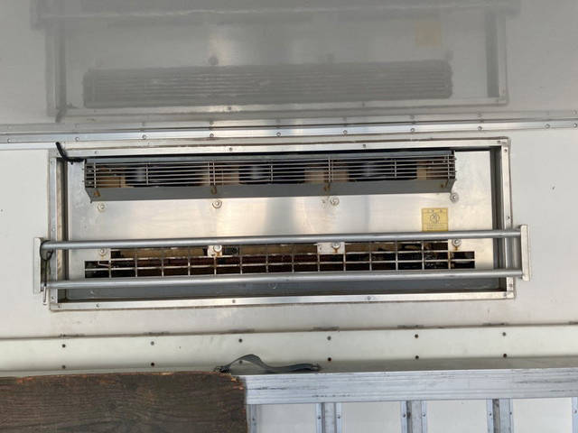 日野デュトロ冷凍車（冷蔵車）小型（2t・3t）[写真06]