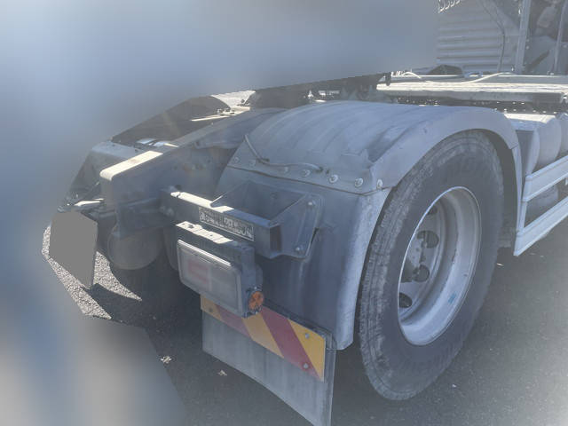 日野プロフィアトレーラーヘッド（トラクターヘッド）大型（10t）[写真18]