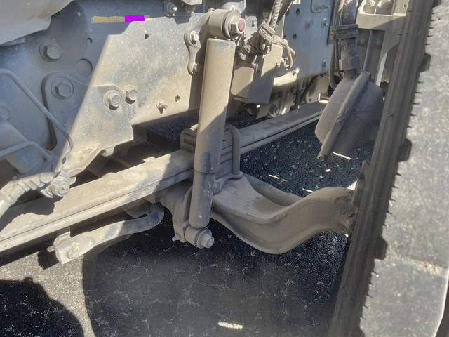 日野プロフィアトレーラーヘッド（トラクターヘッド）大型（10t）[写真19]