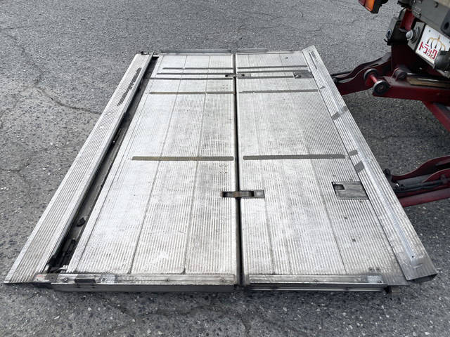 三菱ふそうファイター冷凍車（冷蔵車）中型（4t）[写真17]