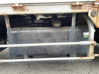 日野レンジャー幌ウイング中型（4t）[写真21]