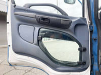 日野レンジャー幌ウイング中型（4t）[写真30]