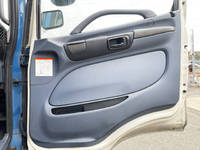 日野レンジャー幌ウイング中型（4t）[写真31]