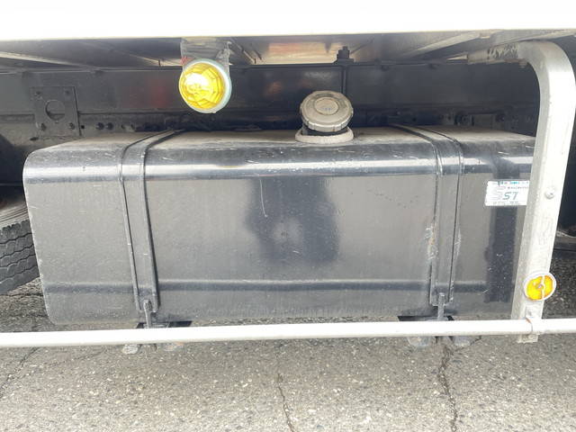 三菱ふそうファイター冷凍車（冷蔵車）中型（4t）[写真17]