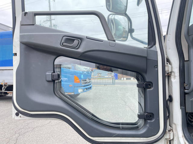 三菱ふそうファイター冷凍車（冷蔵車）中型（4t）[写真25]