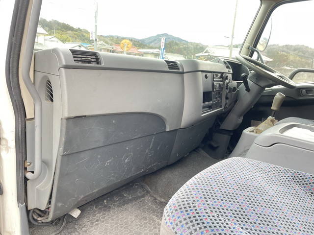 三菱ふそうファイター冷凍車（冷蔵車）中型（4t）[写真31]