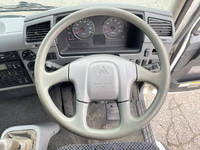 三菱ふそうファイター冷凍車（冷蔵車）中型（4t）[写真34]