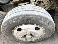 いすゞエルフ平ボディ小型（2t・3t）[写真11]