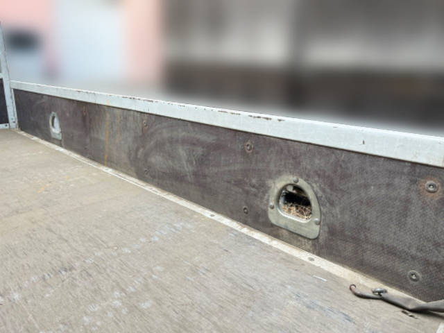 いすゞエルフ平ボディ小型（2t・3t）[写真09]