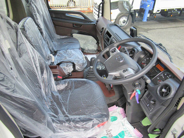 日野レンジャーダンプ増トン（6t・8t）[写真18]