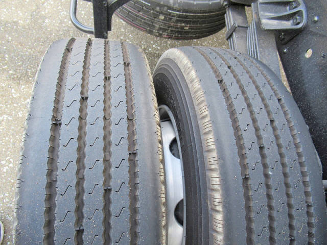 日野レンジャーダンプ増トン（6t・8t）[写真09]