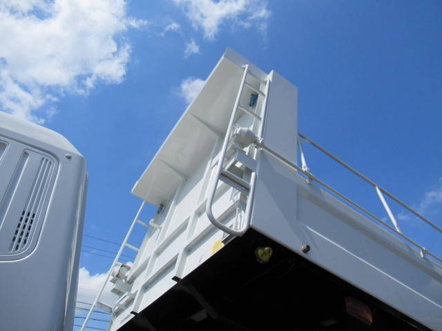 三菱ふそうスーパーグレートダンプ大型（10t）[写真15]