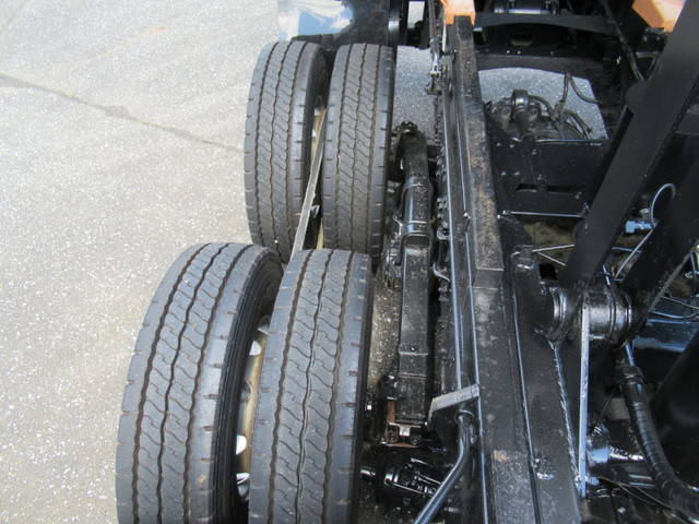 三菱ふそうスーパーグレートダンプ大型（10t）[写真17]