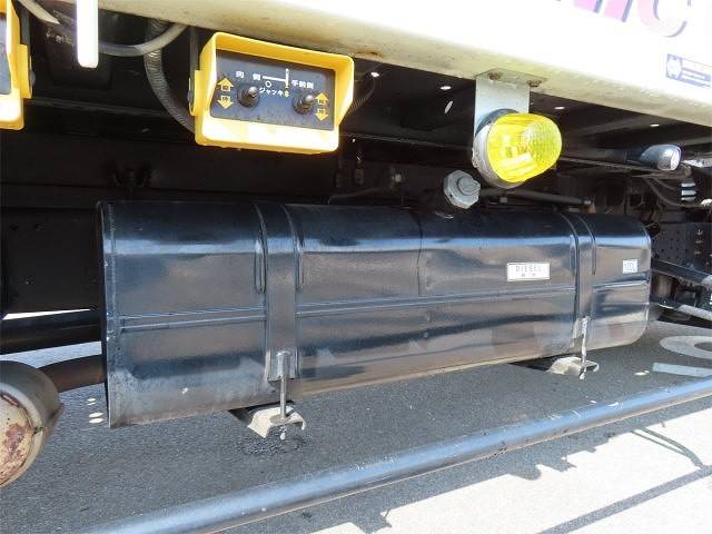 三菱ふそうキャンターセーフティローダー小型（2t・3t）[写真19]