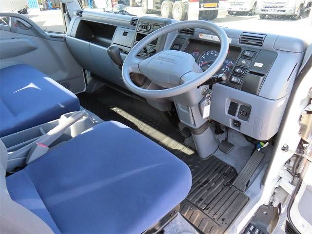 三菱ふそうキャンターセーフティローダー小型（2t・3t）[写真07]