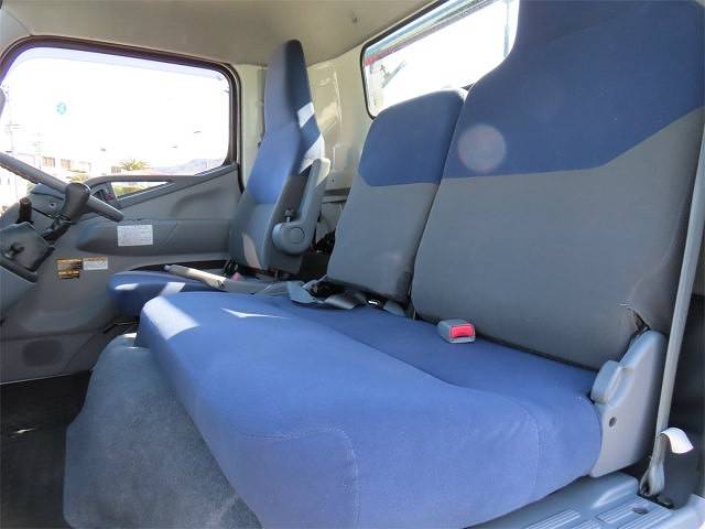 三菱ふそうキャンターセーフティローダー小型（2t・3t）[写真09]