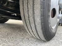 三菱ふそうキャンター平ボディ小型（2t・3t）[写真12]