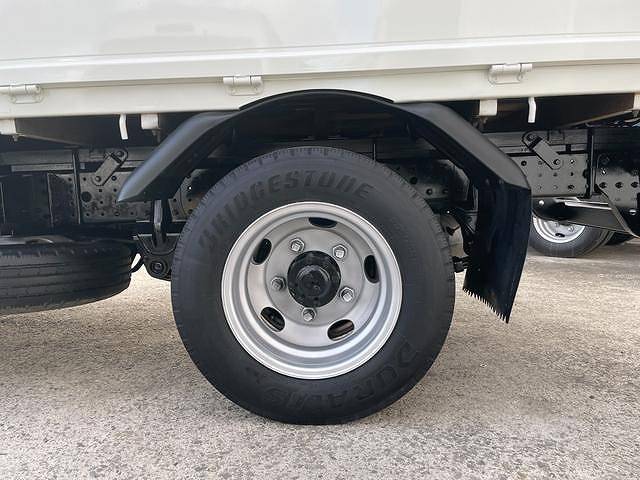 三菱ふそうキャンター平ボディ小型（2t・3t）[写真13]