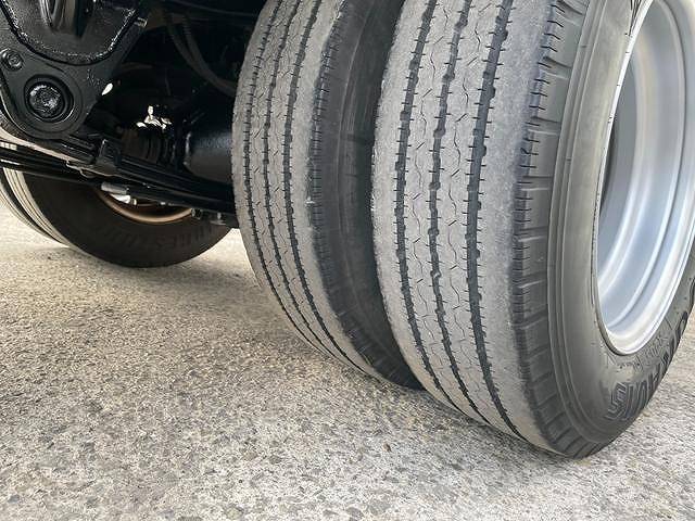 三菱ふそうキャンター平ボディ小型（2t・3t）[写真14]