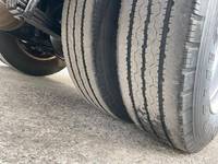 三菱ふそうキャンター平ボディ小型（2t・3t）[写真16]