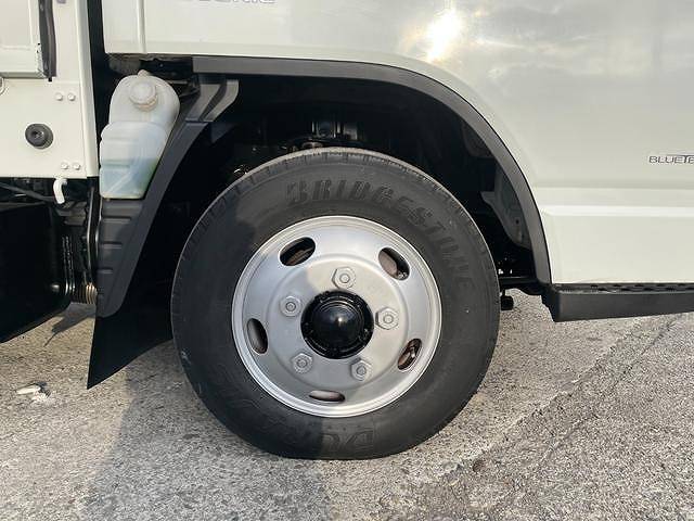 三菱ふそうキャンター平ボディ小型（2t・3t）[写真17]