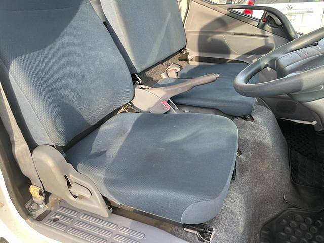 三菱ふそうキャンター平ボディ小型（2t・3t）[写真21]