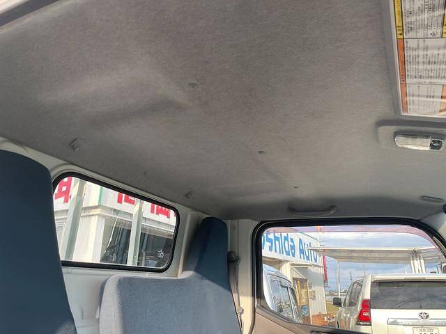 三菱ふそうキャンター平ボディ小型（2t・3t）[写真22]