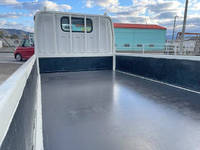 三菱ふそうキャンター平ボディ小型（2t・3t）[写真08]