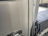 いすゞエルフ平ボディ小型（2t・3t）[写真11]