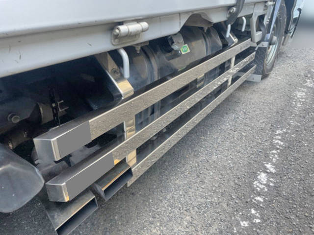 いすゞエルフ平ボディ小型（2t・3t）[写真13]