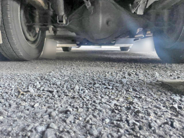 いすゞエルフ平ボディ小型（2t・3t）[写真16]