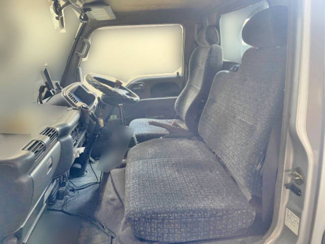 いすゞエルフ平ボディ小型（2t・3t）[写真20]