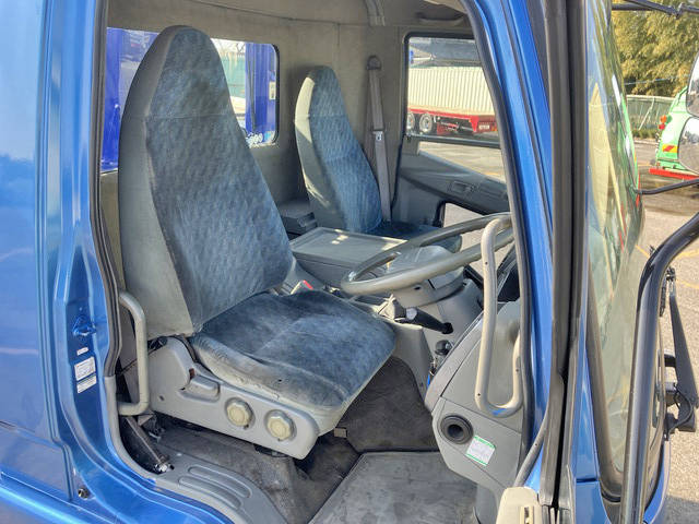 三菱ふそうファイターセルフクレーン4段増トン（6t・8t）[写真34]