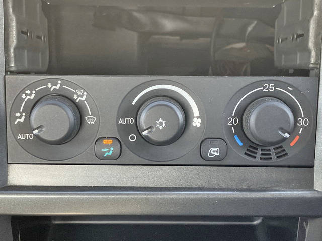 三菱ふそうファイターセルフクレーン4段増トン（6t・8t）[写真37]