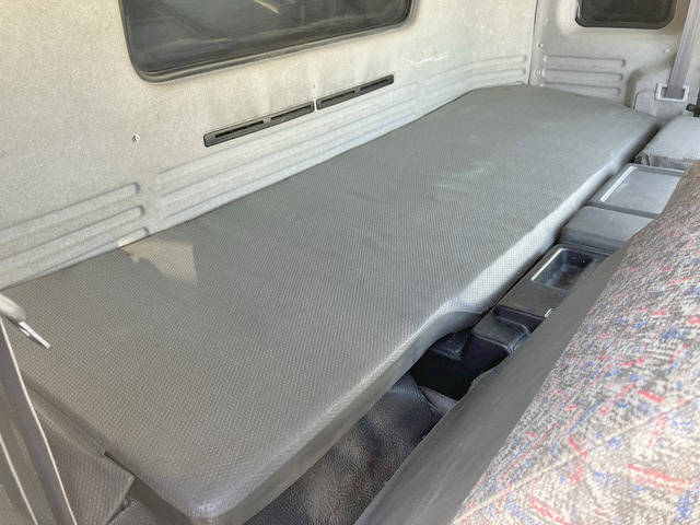 いすゞギガ深ダンプ（土砂禁ダンプ）大型（10t）[写真34]