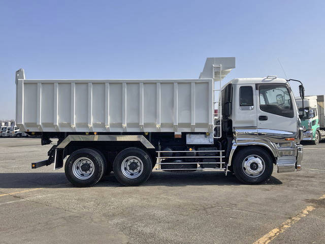 いすゞギガ深ダンプ（土砂禁ダンプ）大型（10t）[写真07]