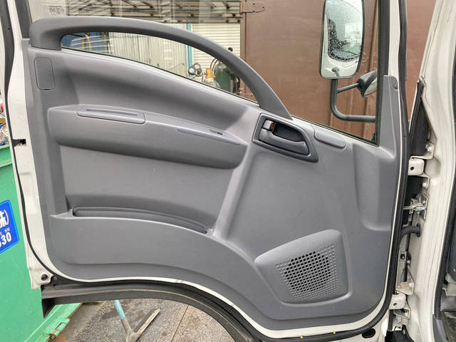 いすゞエルフアルミバン小型（2t・3t）[写真27]