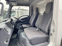 いすゞエルフアルミバン小型（2t・3t）[写真30]