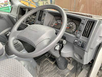 いすゞエルフアルミバン小型（2t・3t）[写真33]