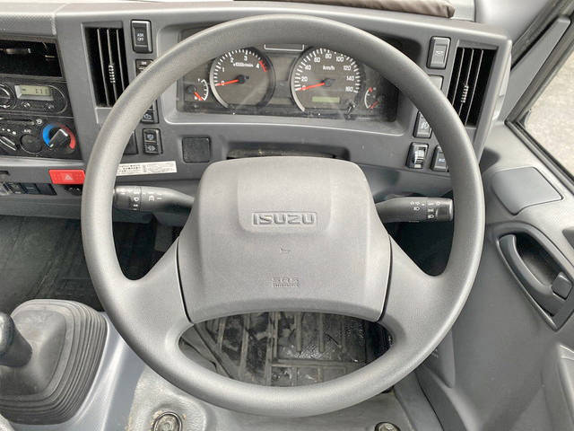 いすゞエルフアルミバン小型（2t・3t）[写真34]