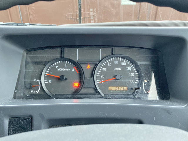 いすゞエルフアルミバン小型（2t・3t）[写真35]