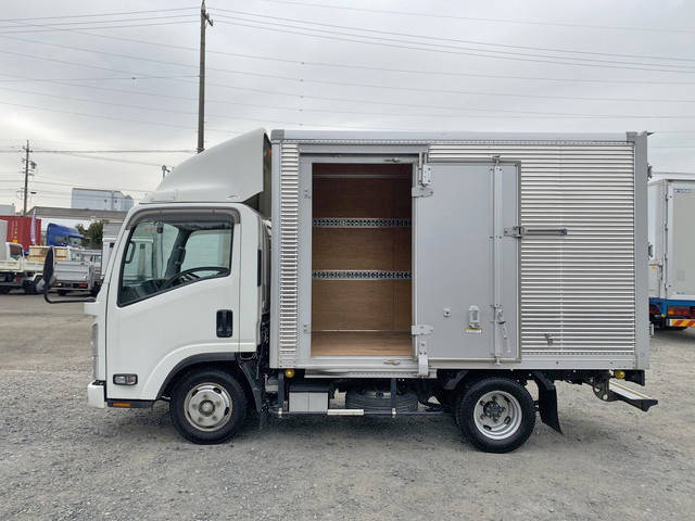 いすゞエルフアルミバン小型（2t・3t）[写真05]