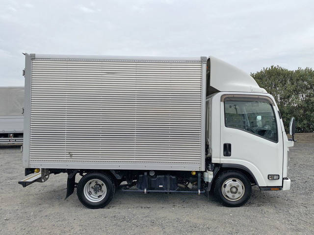 いすゞエルフアルミバン小型（2t・3t）[写真06]